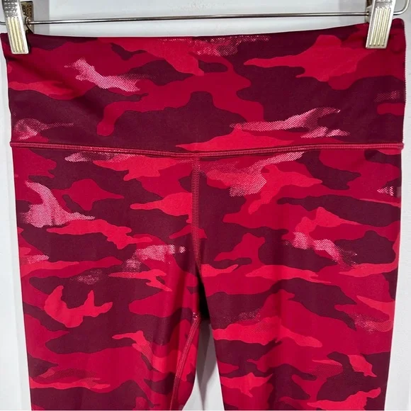 Athleta Elation Train Printed 7/8 Tight Size Medium Red Camo Shine - Picture 6 of 8